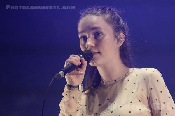 SIGRID - 2017-11-04 - PARIS - Grande Halle de La Villette - 